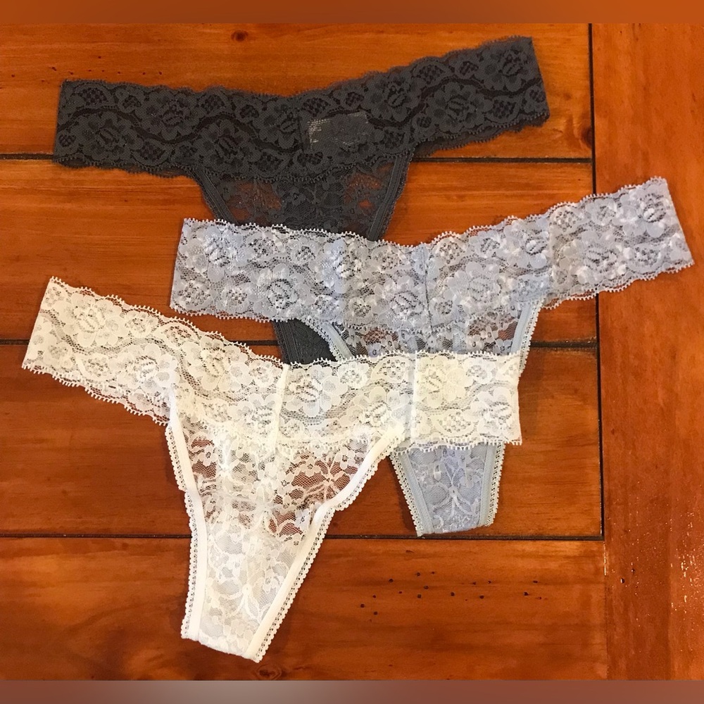 3/$21 NWOT Sophie B. Sexy Floral Lace Thong Trio Set of 3 - S